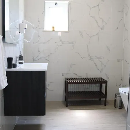 Curtido House Suits *